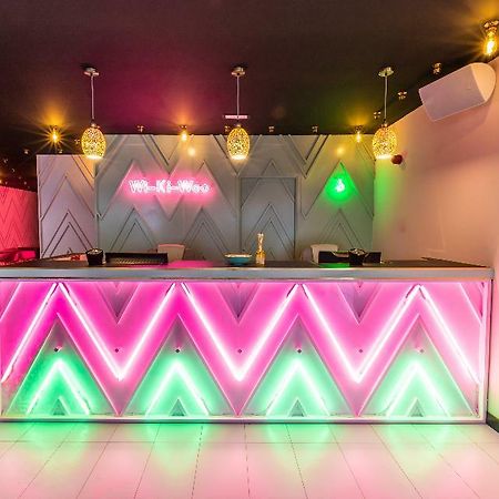 Wi-Ki-Woo (Adults Only) Aparthotel Sant Antoni de Portmany Exterior foto