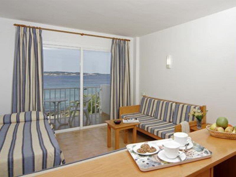 Wi-Ki-Woo (Adults Only) Aparthotel Sant Antoni de Portmany Exterior foto