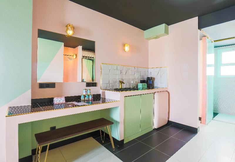 Wi-Ki-Woo (Adults Only) Aparthotel Sant Antoni de Portmany Exterior foto