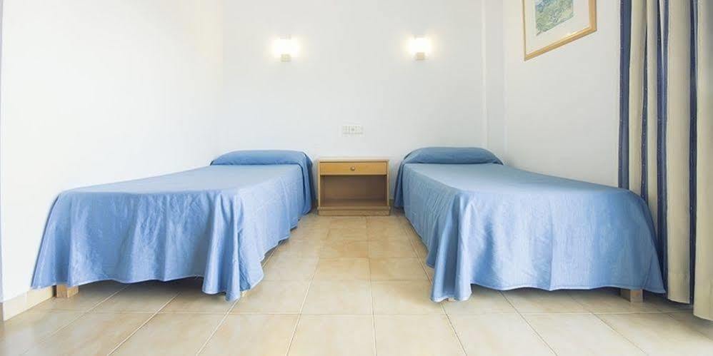 Wi-Ki-Woo (Adults Only) Aparthotel Sant Antoni de Portmany Exterior foto