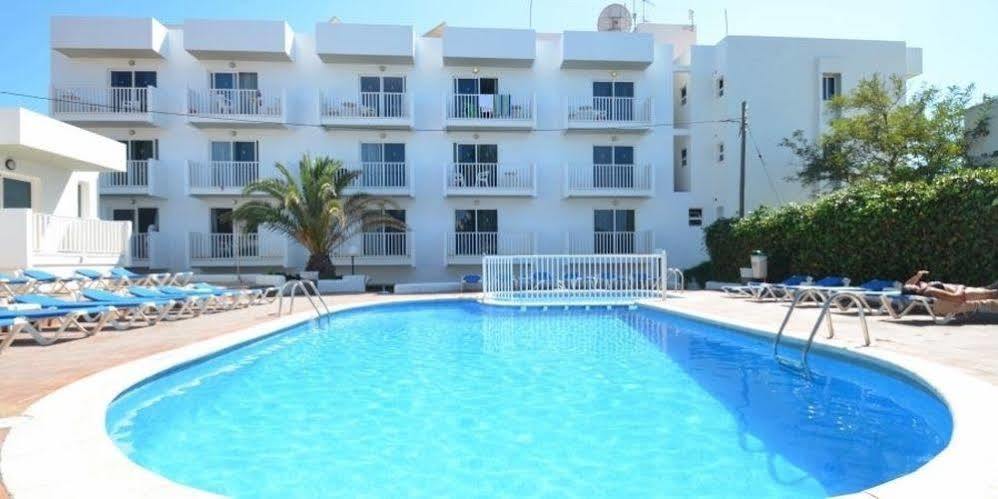 Wi-Ki-Woo (Adults Only) Aparthotel Sant Antoni de Portmany Exterior foto