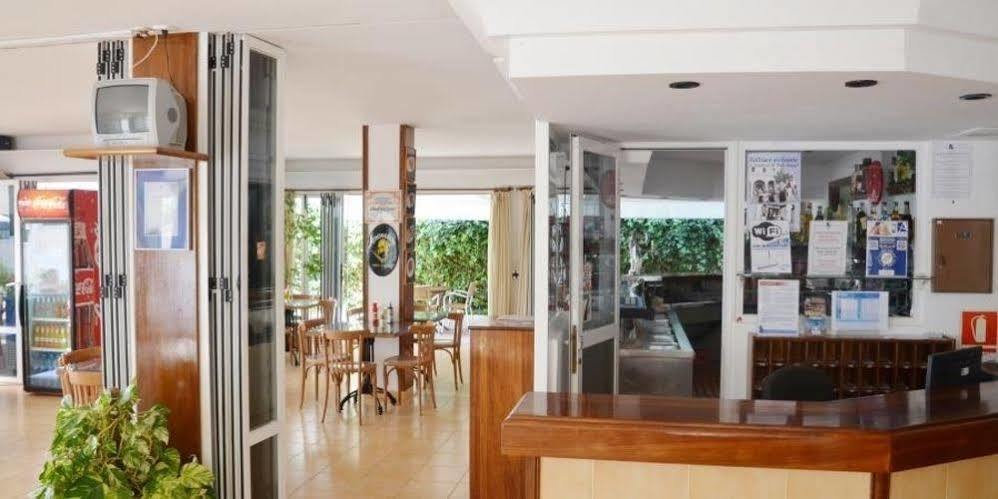 Wi-Ki-Woo (Adults Only) Aparthotel Sant Antoni de Portmany Exterior foto